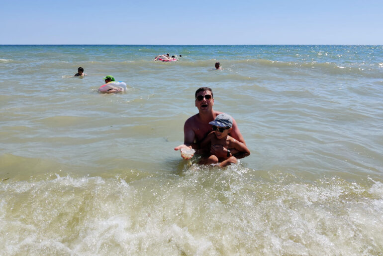 Отдых с ребенком в Новопетровке на Азовском море